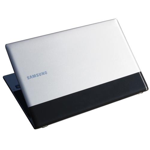 Ordinateur portable Samsung NPRV515A02US : un ordinateur professionnel fiable avec un écran net et des performances optimales.