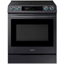 Cuisinière électrique intelligente encastrable Samsung NE63T8711SG/AA de 6,3 pi³, en acier inoxydable noir