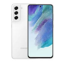 Samsung Galaxy S22 5G SM3S901UZWAXAA - Factory Unlocked, Phantom White, 128GB Storage, Snapdragon 8 Gen 1