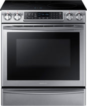 Cuisinière intelligente encastrable autonettoyante à induction Samsung NE58K9560WS/AC de 5,8 pi³ avec convection - Acier inoxydable